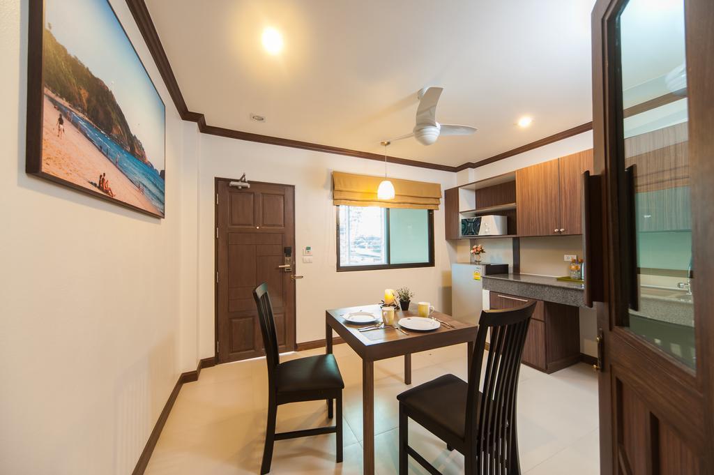 Aparthotel Ratana Hill Patong Zimmer foto