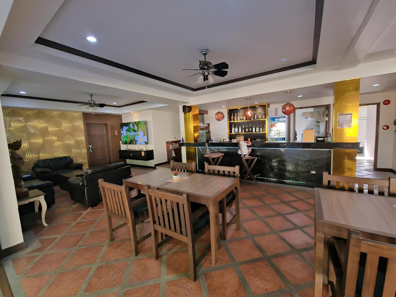 Aparthotel Ratana Hill Patong Exterior foto