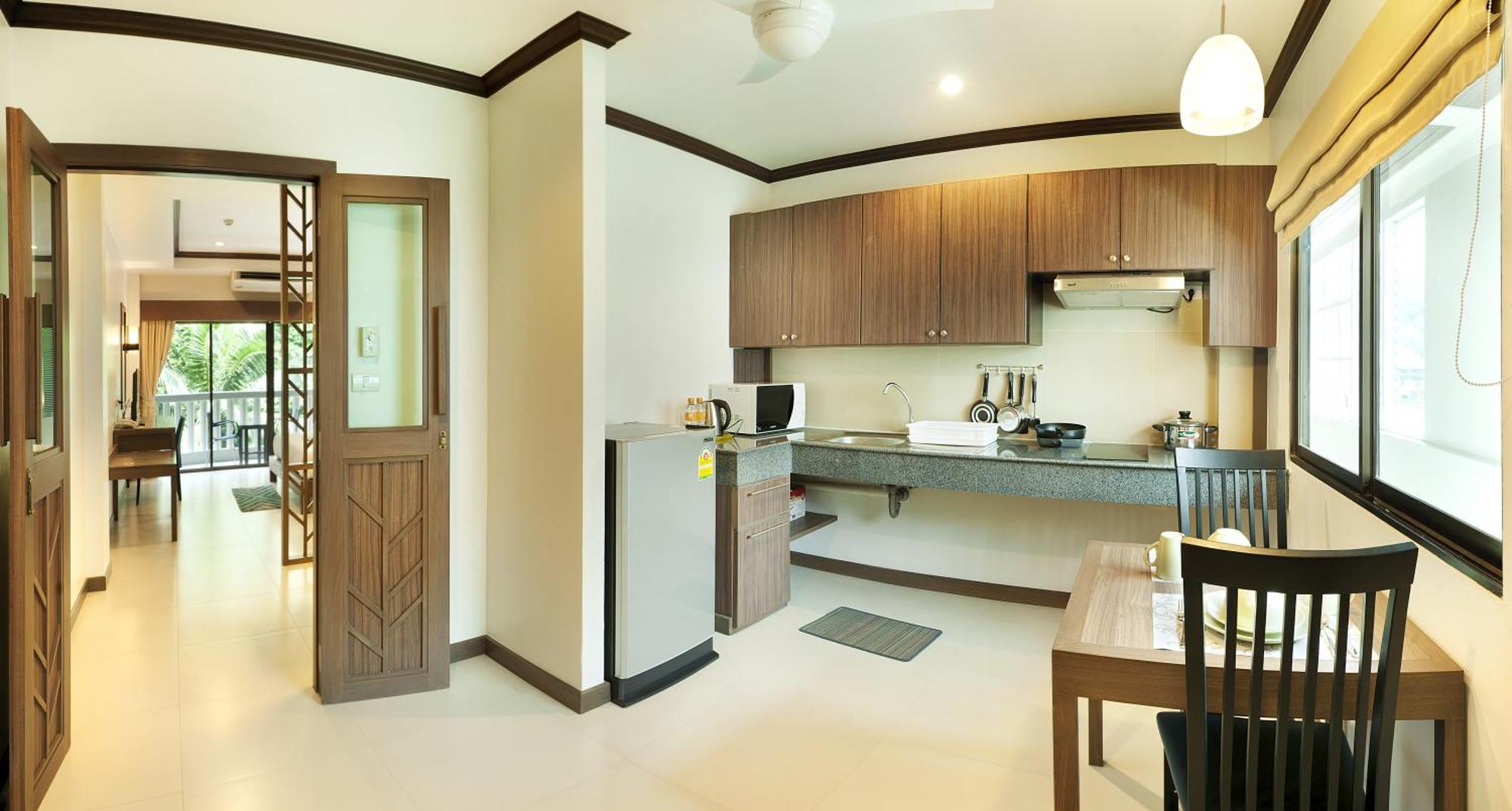 Aparthotel Ratana Hill Patong Exterior foto